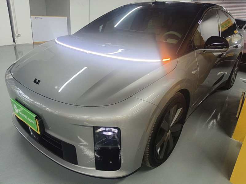 Used Li Auto i6 2025 Model Four-Wheel-Drive Standard Type