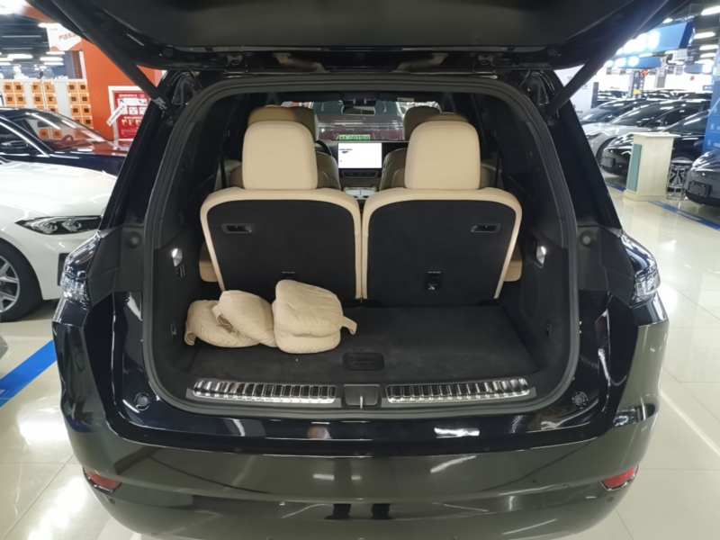 Used Li Auto L9 2023 Pro Model — 18