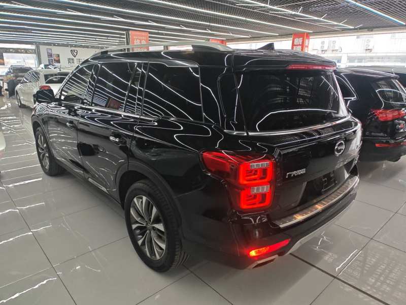 Used GAC Trumpchi GS8 2017 320T Two-Wheel Drive Luxury Smart Connectivity Version (7 Seats) — 4