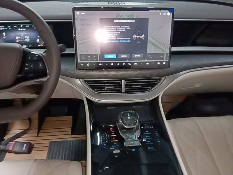 Used Denza D9 2024 DM-i 980 Four-Wheel Drive Prestige Model – Premium — 12