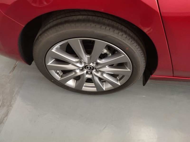 Used Mazda 3 Axela 2023 2.0L Automatic ZhiZhen Edition — 25