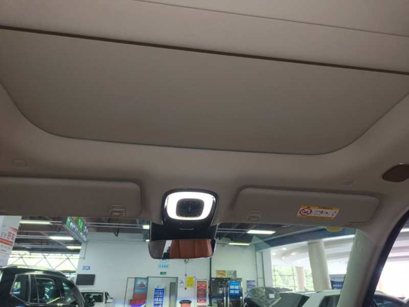 Used GAC Trumpchi S9 2025 Model Qiankun Ultra 6-Seater — 17