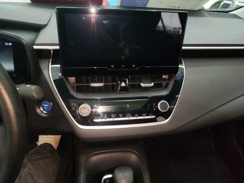 Used Toyota Corolla 2023 1.8L Smart Electric Hybrid Dual-Motor Elite Edition — 12