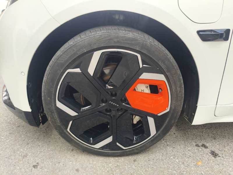 Used Zeekr 001 2023 YOU Edition 100 kWh — 22