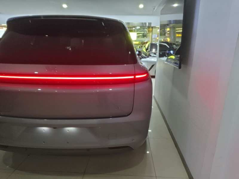 Used Li Auto L8 2025 Ultra Smart Refreshed Edition — 7