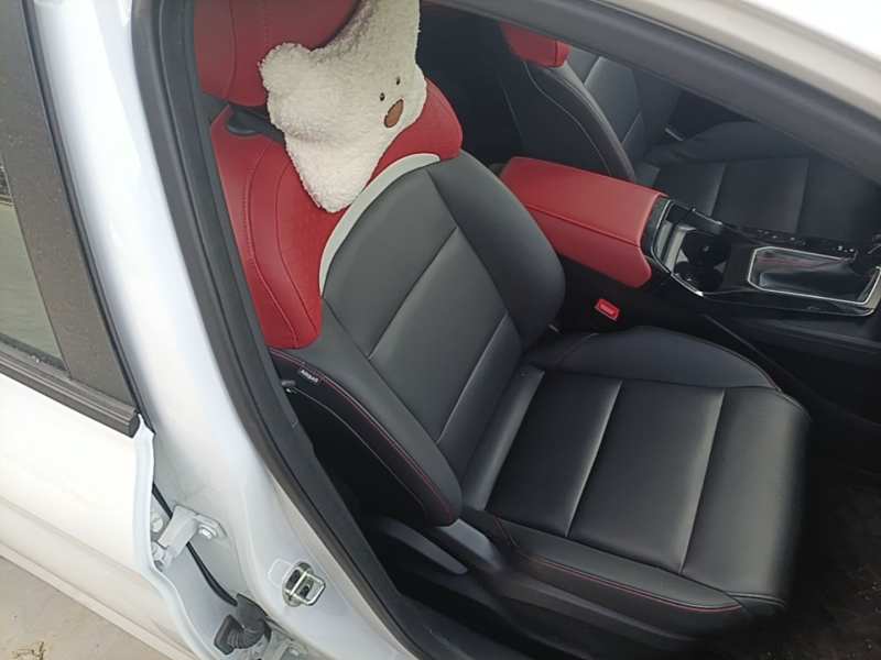 Used MG 5 2023 180 DVVT CVT Luxury Edition — 24
