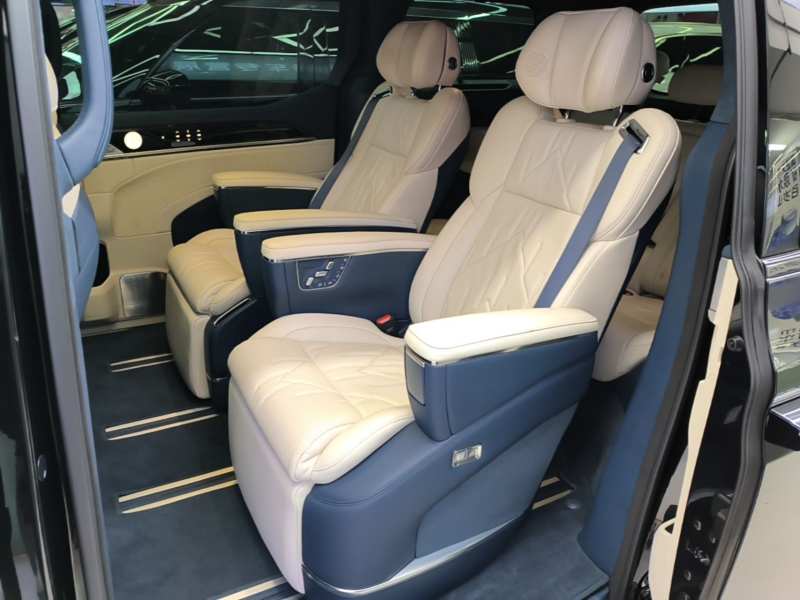 Used Zeekr 009 2024 7-Seater Walk-Through Version Four-Wheel Drive 108 kWh — 16