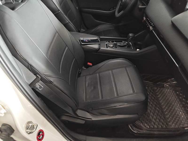 Used Mazda 3 Axela 2023 2.0L Automatic Zhiqing Edition — 24