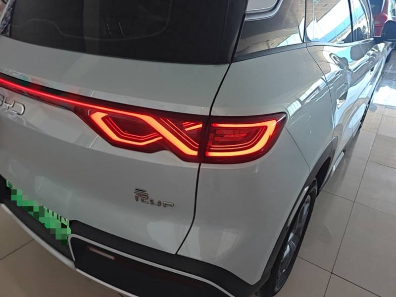 Used BYD Yuan UP 2025 Model 301KM Leading Version — 7