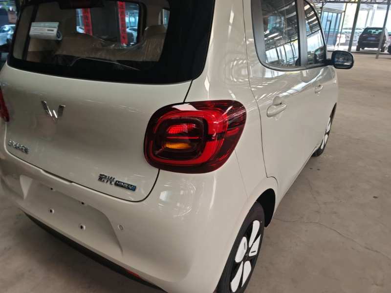 Used Wuling Hongguang MINIEV 2025 Four-Door Version Advanced Edition — 7