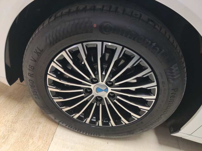 Used Denza D9 2022 DM-i 970 Four-Wheel Drive Flagship Model — 22