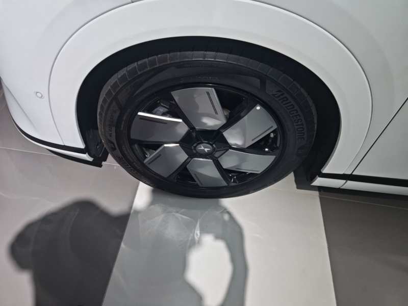 Used XPeng X9 2025 650 Long-Range Max — 22