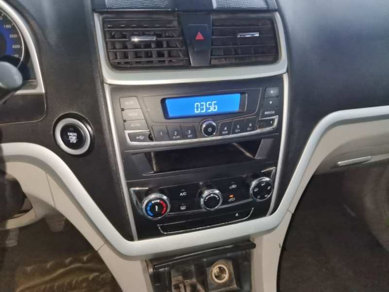 Used Geely Auto Emgrand 2014 Sedan 1.5L Manual Fashion Edition — 12