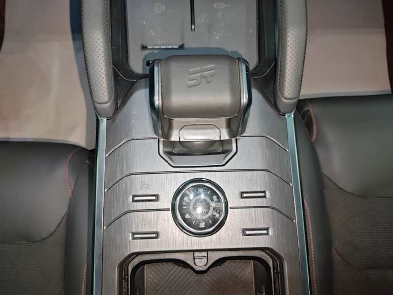 Used JETOUR Traveler 2023 2.0T All-Wheel Drive CrossPRO+ — 13