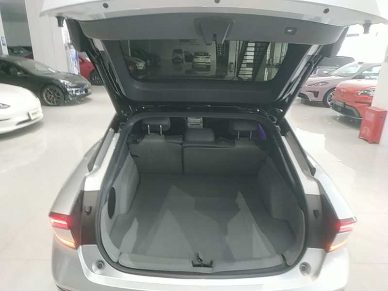 Used XPeng P7+ 2024 Long-Range Max — 18