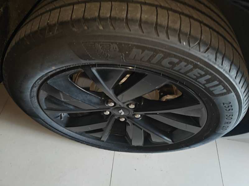 Used Li Auto L7 2023 Pro Model — 25