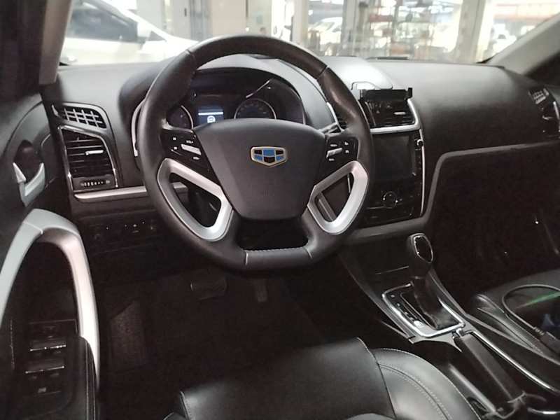 Used Geely Auto Emgrand 2016 Sedan 1.5L CVT Upward Version — 10