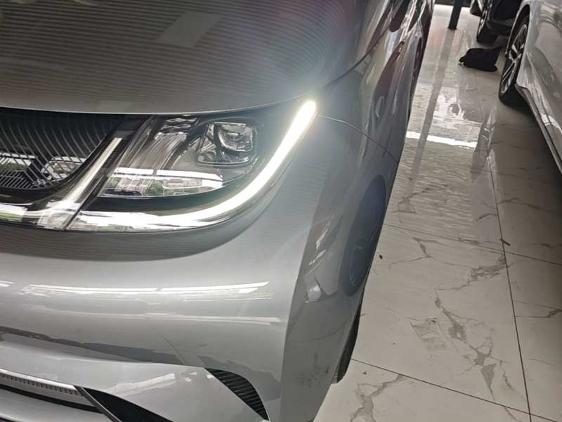 Used BYD Dolphin 2023 420 km Free Version — 23