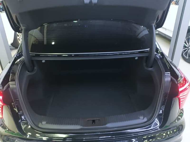 Used Hongqi H5 2025 2.0T Automatic Flag Edition – 500 000 Units Commemorative Version — 18