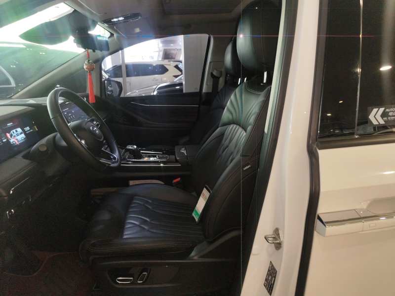 Used GAC Trumpchi M8 2024 Master Series 400T Prestige Edition — 14