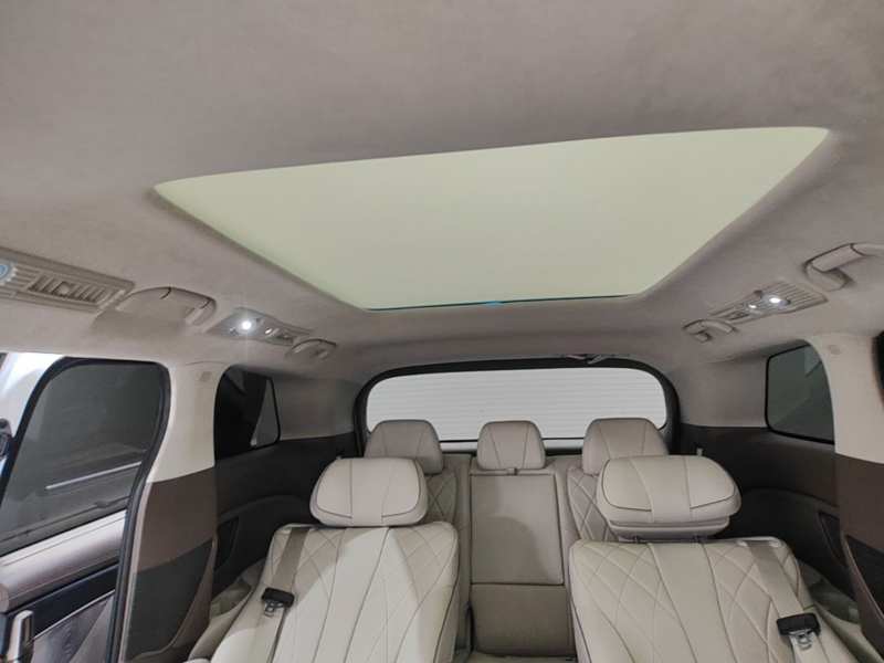 Used Denza D9 2022 EV 600 Four-Wheel Drive Prestige Model — 17
