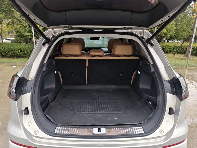 Used Hongqi HS5 2023 2.0T Four-Wheel Drive Flagship Pro Edition – Chinese Trim Ling — 18