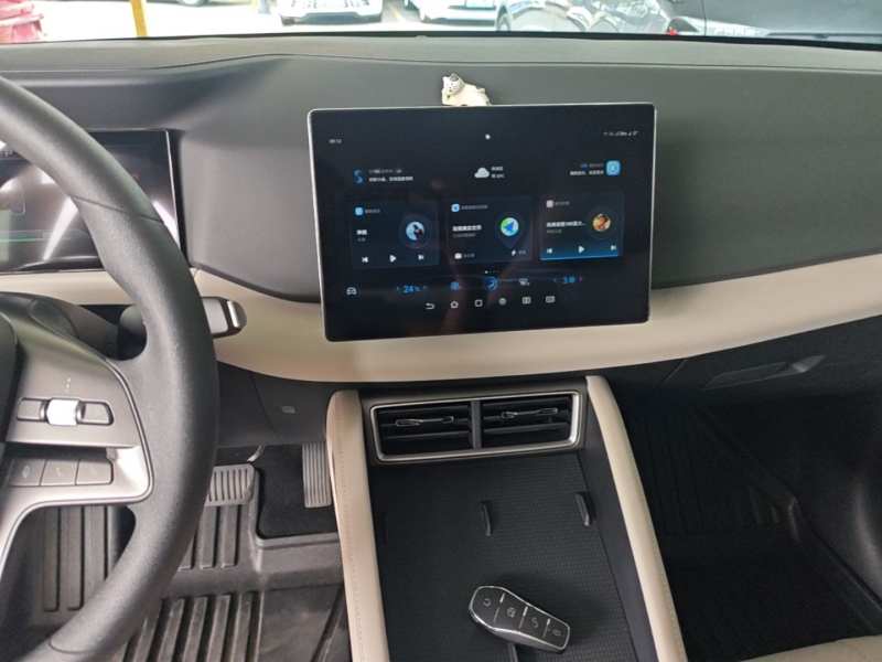 Used BYD Yuan UP 2025 Model 301KM Leading Version — 12