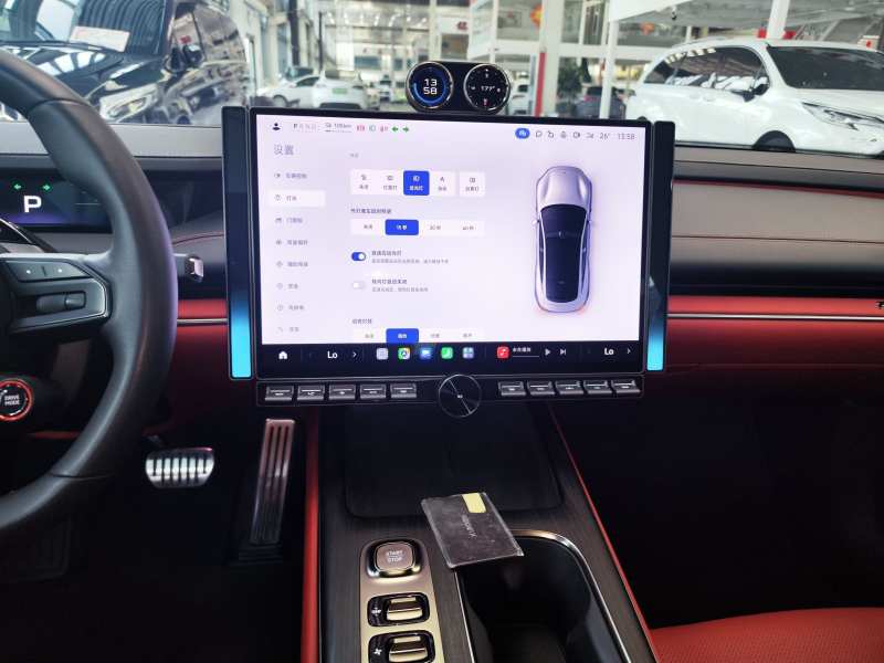 Used Xiaomi Auto SU7 2024 Four-Wheel Drive Ultra-Long Range Advanced Intelligent Driving Max Edition — 12