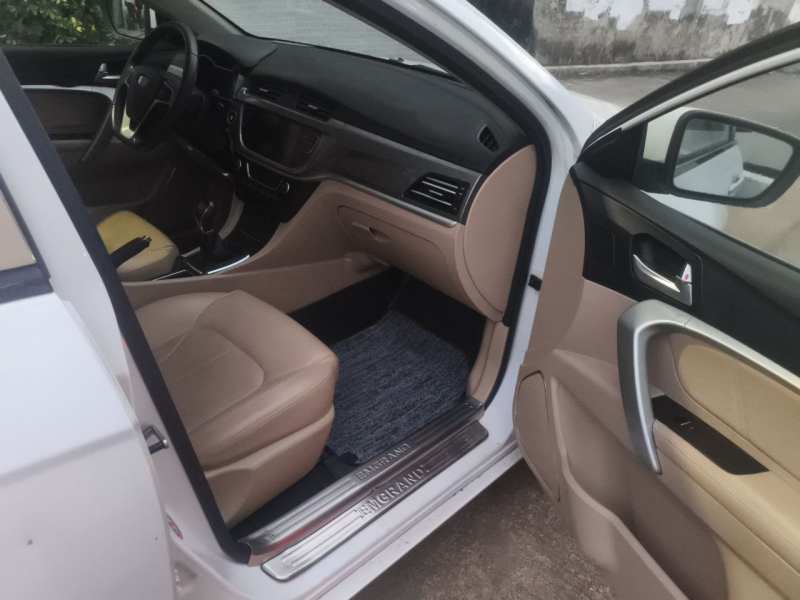 Used Geely Auto Emgrand 2017 Sedan Million Edition 1.5L Manual Luxury Model — 20