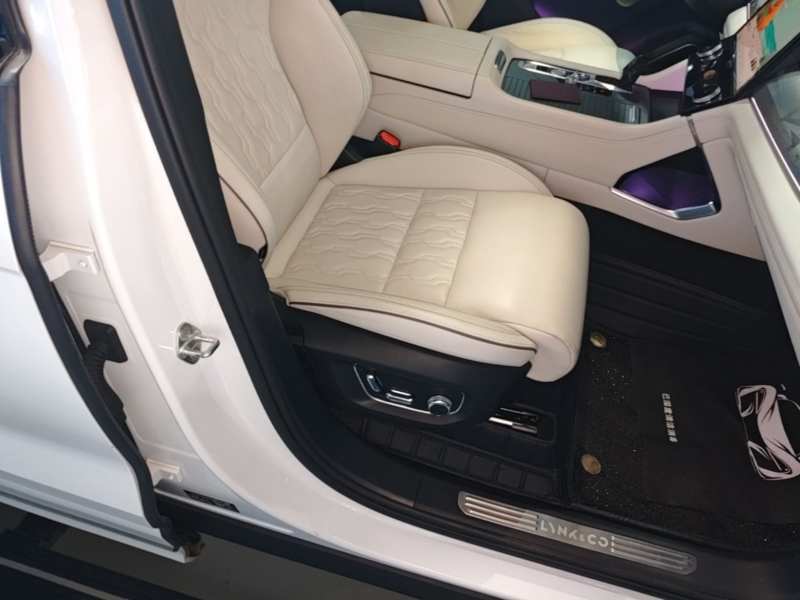 Used Lynk & Co 09 2021 2.0T Ultra 7-Seater — 24