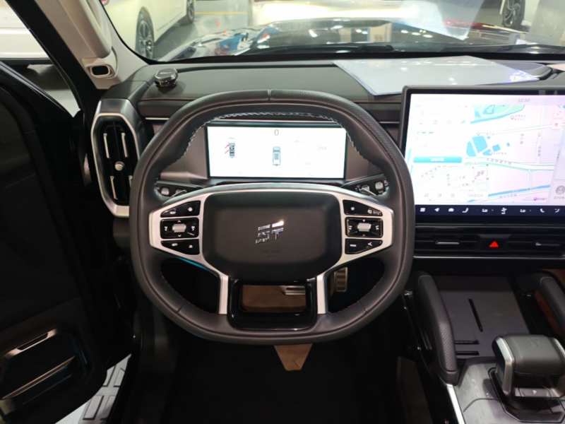 Used JETOUR Traveler 2023 2.0T All-Wheel-Drive CrossPRO — 10