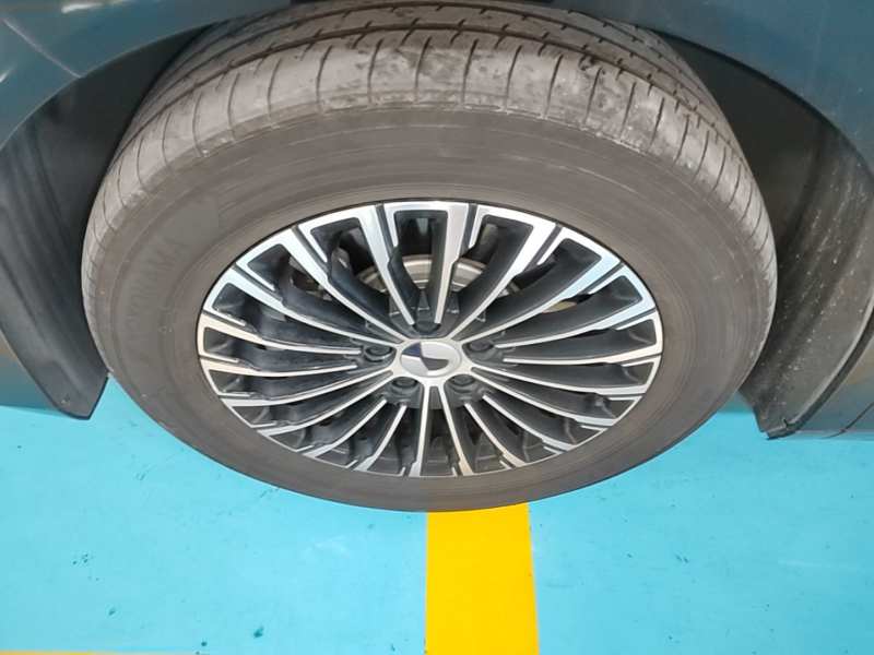 Used Denza D9 2022 DM-i 970 Four-Wheel Drive Flagship Model — 22