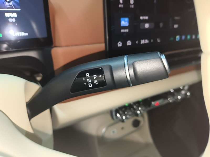 Used ORA Good Cat 2025 Model, 430 km Prestige Version — 13