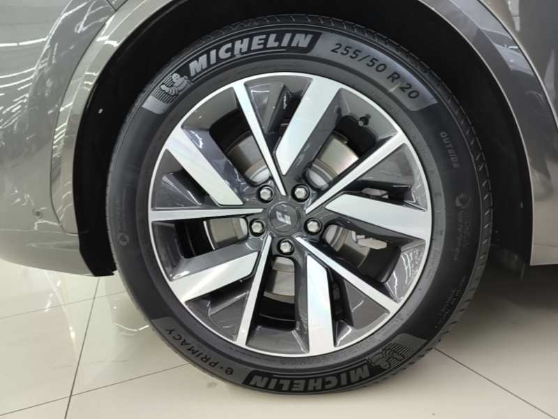 Used Li Auto L7 2023 Pro Model — 25