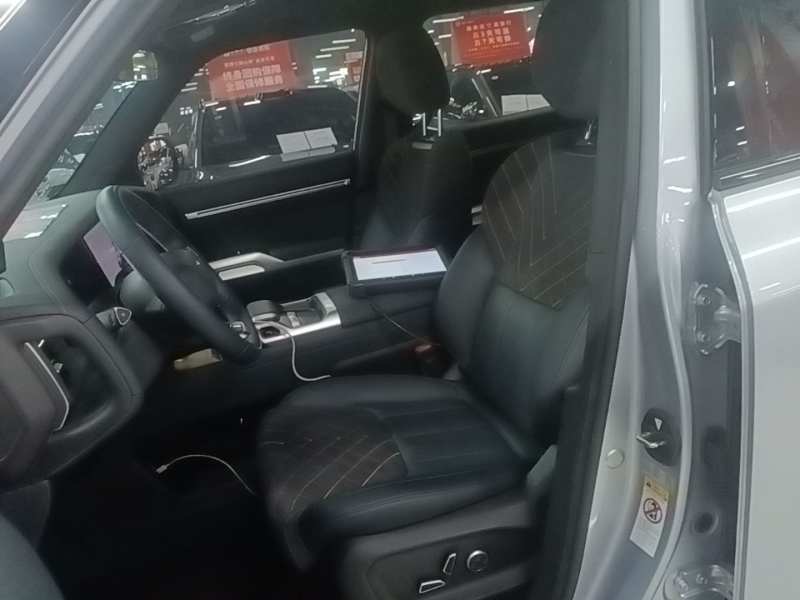 Used Deepal G318 2024 Four-Wheel-Drive Air Suspension Model — 14