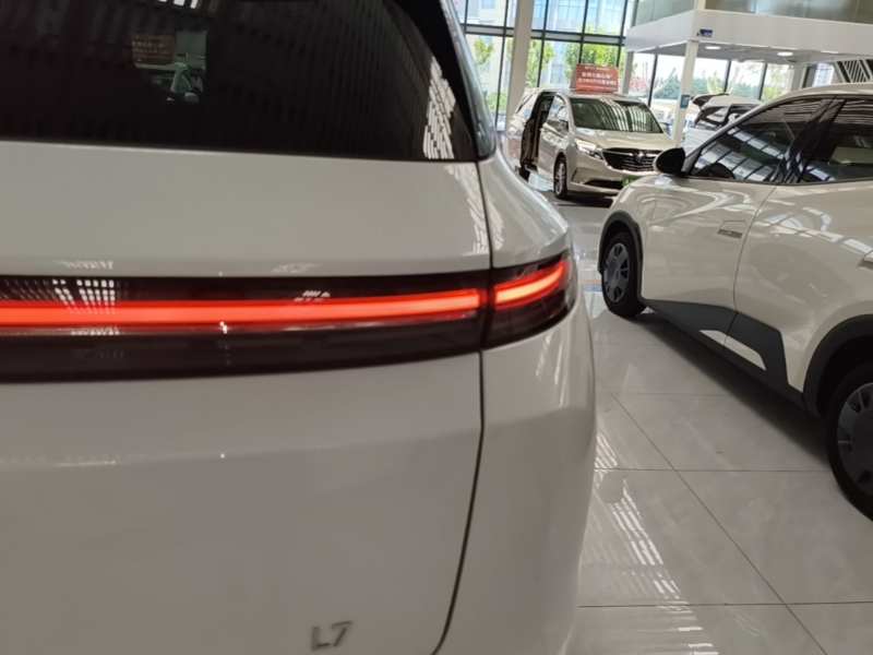 Used Li Auto L7 2023 Pro Model — 7