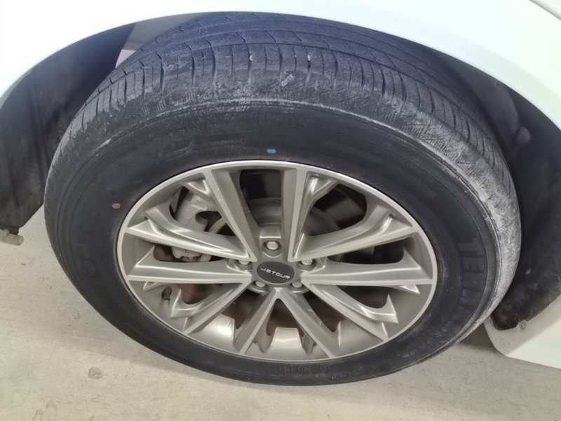 Used JETOUR X70 2022 1.5T Manual Le Xing Edition 5 Seats — 22