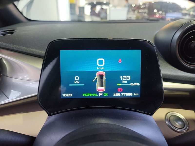 Used BYD Dolphin 2023 420 km Free Version — 11