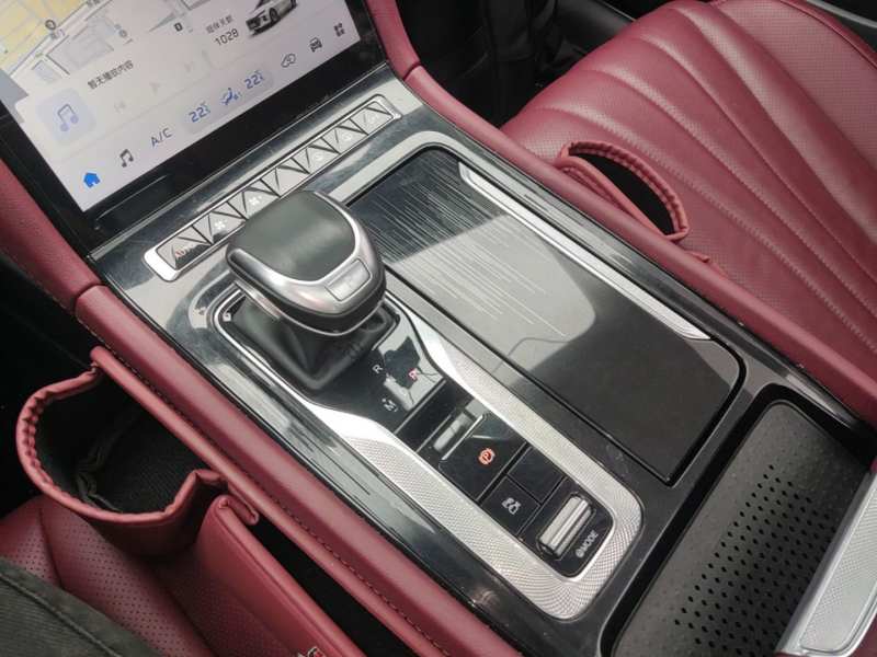 Used Hongqi H5 2024 2.0T Automatic Smart Connect Flagship Edition – Chinese Trim Chang — 13