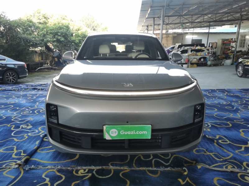 Used Li Auto L8 2024 Pro Model — 2