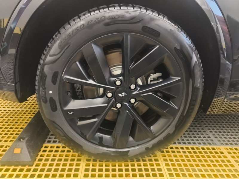 Used Li Auto L7 2023 Pro Model — 25