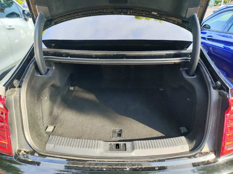 Used Hongqi H9 2020 2.0T Smart Connect Flagship Edition – Chinese Trim Xiang — 18