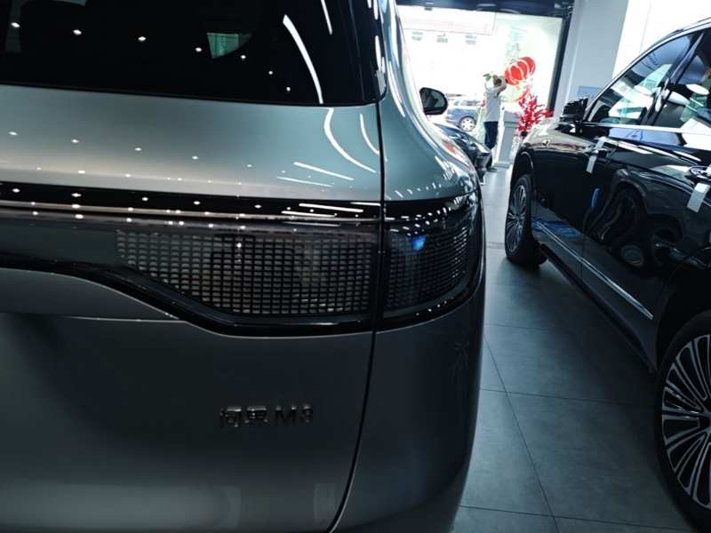 Used Hima AITO M8 2025 Extended-Range Max+ Version 53.4 kWh 6-Seater Edition — 7