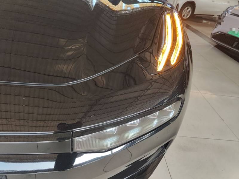 Used Zeekr 001 2023 YOU Edition 100 kWh — 23