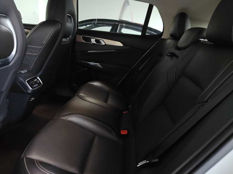 Used Lynk & Co 01 2017 2.0T Two-Wheel Drive Pro Edition — 16