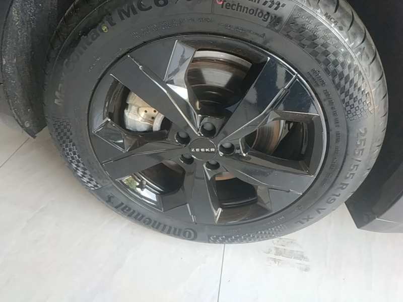 Used Zeekr 001 2022 Long-Range Dual-Motor WE Edition — 25
