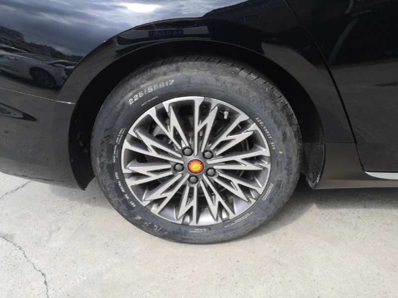 Used Hongqi H5 2024 2.0T Automatic Smart Connect Flagship Edition – Chinese Trim Xiang — 25