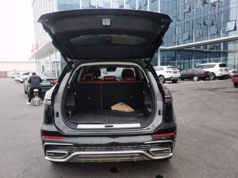 Used Hongqi HS5 2023 2.0T Qixiang Pro Edition — 18