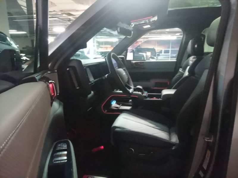 Used Formula Leopard 5 2023 Navigator Edition — 16