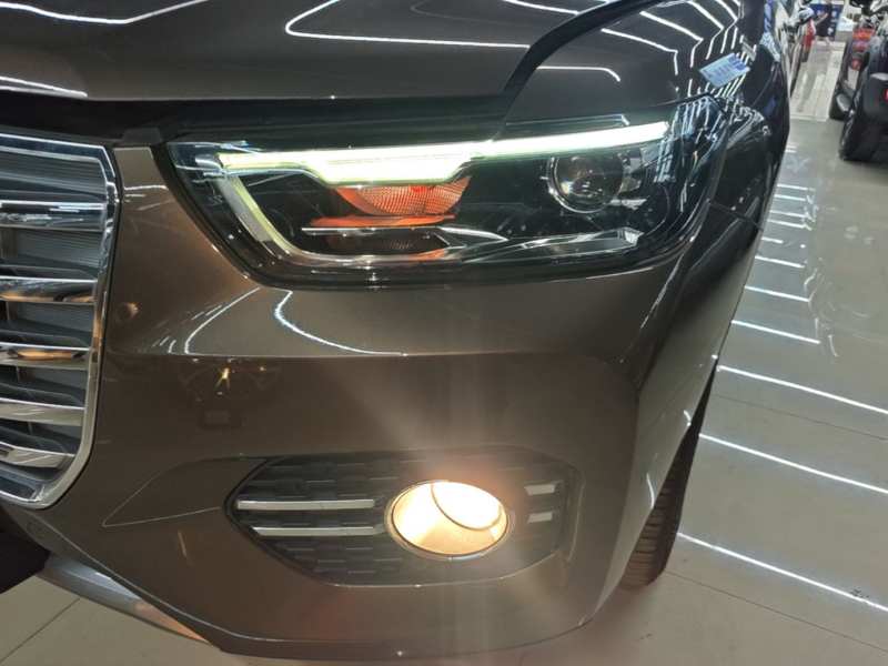 Used Haval H6 2017 Red Label 2.0T Automatic Two-Wheel Drive ZhiShang Model — 23